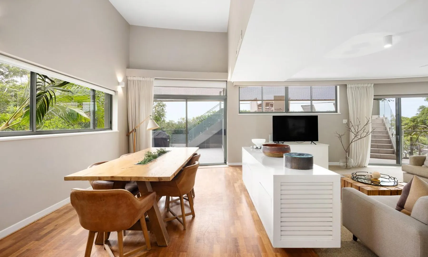 Hastings Park: Scenic Beachside Retreat Noosa Heads 0*,  Australia